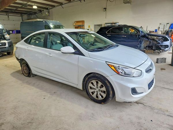 2017 HYUNDAI ACCENT SE Base — Passenger 3/4