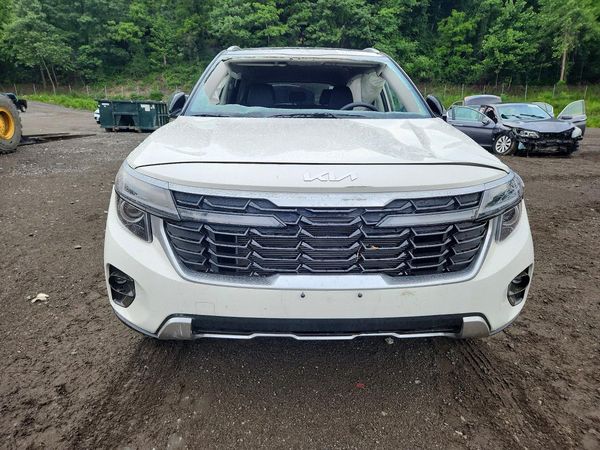 2025 KIA SELTOS S, X-Line