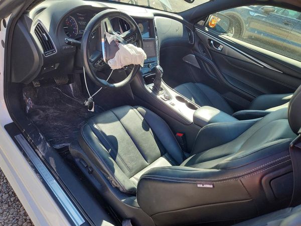 2017 INFINITI Q60