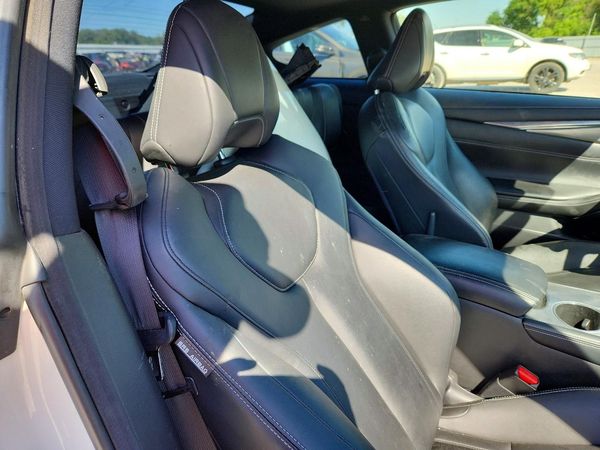 2017 INFINITI Q60
