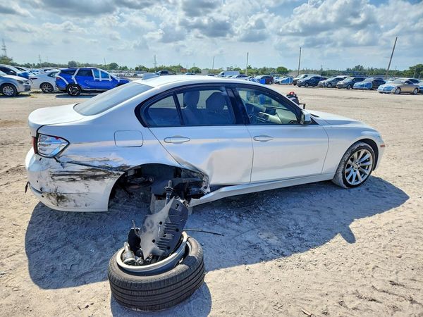 2013 BMW 328