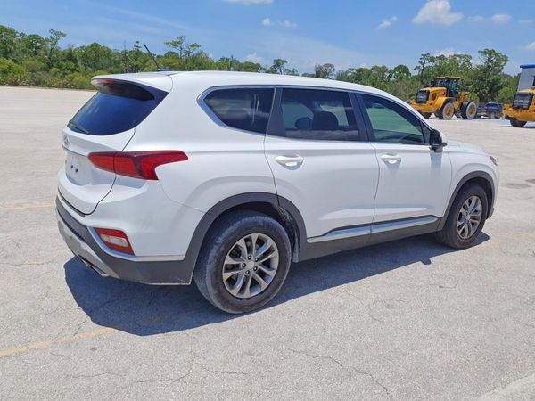 2020 HYUNDAI SANTA FE SE
