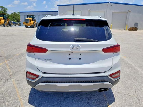 2020 HYUNDAI SANTA FE SE