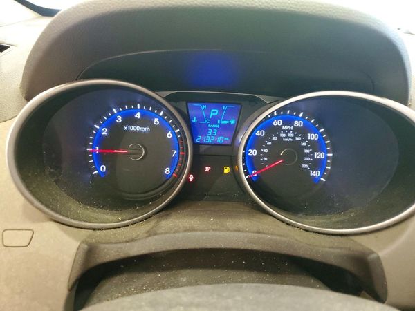 2015 HYUNDAI TUCSON GL (Middle-Low)
