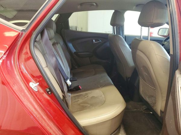 2015 HYUNDAI TUCSON GL (Middle-Low)