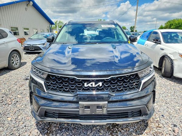 2022 KIA SORENTO S