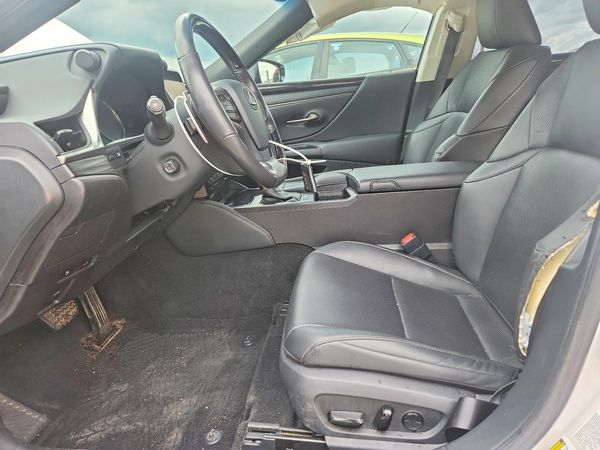 2019 LEXUS ES 350