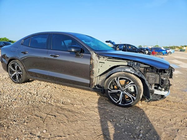 2024 VOLVO S60 Plus Dark