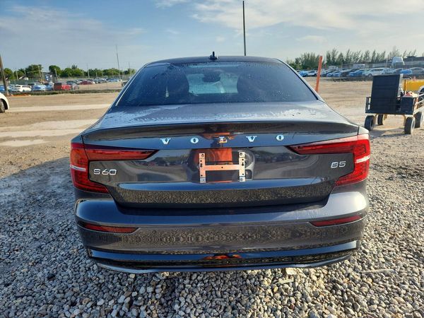 2024 VOLVO S60 Plus Dark