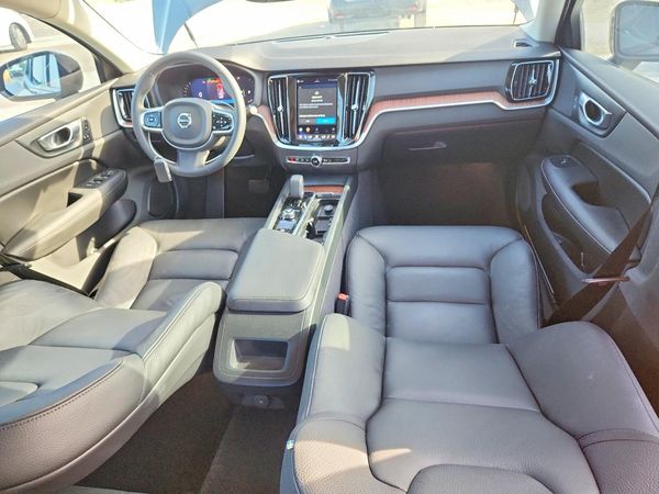 2024 VOLVO S60 Plus Dark