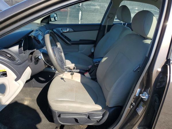 2013 KIA FORTE
