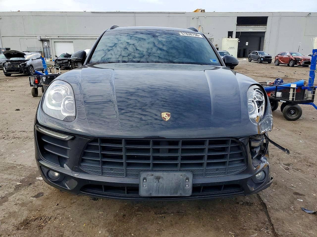 2018 PORSCHE MACAN