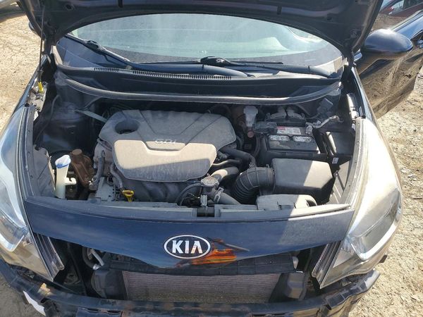 2015 KIA RIO GL - Middle-low