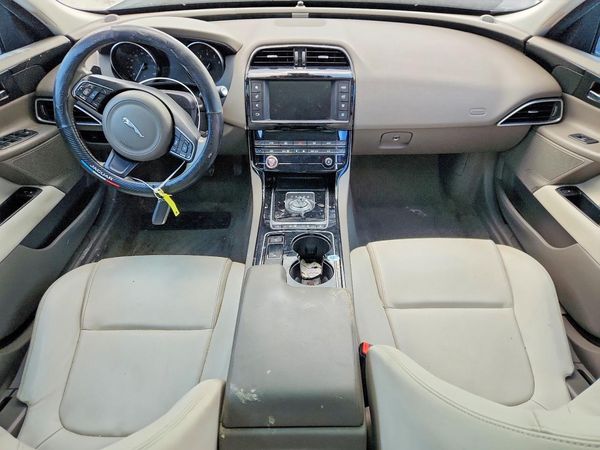 2017 JAGUAR XE