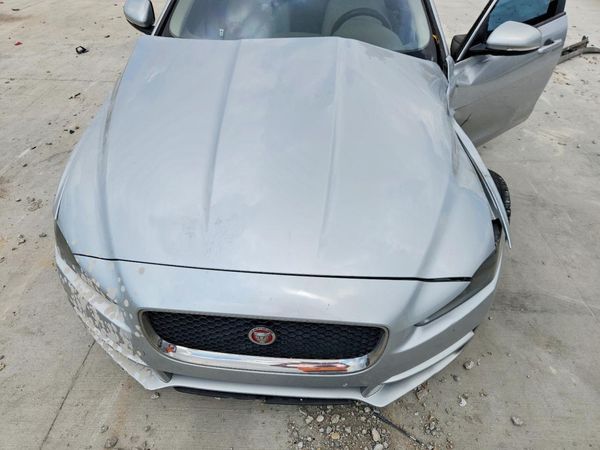 2017 JAGUAR XE