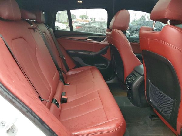 2025 BMW X4 xDrive 30i
