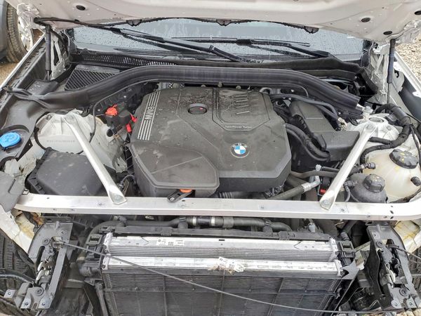 2025 BMW X4 xDrive 30i