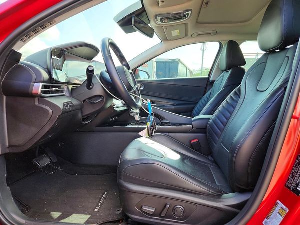 2023 HYUNDAI ELANTRA Limited