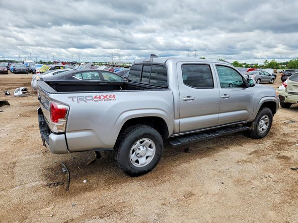 2022 TOYOTA TACOMA SR5