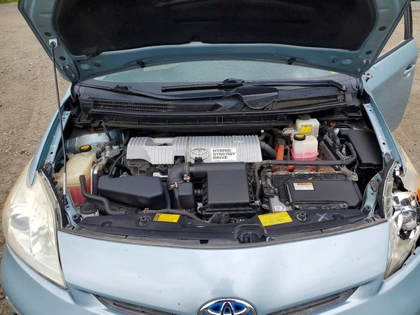 2013 TOYOTA PRIUS
