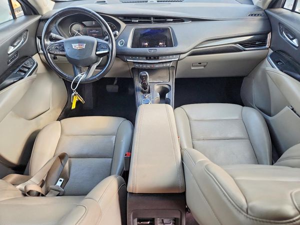 2020 CADILLAC XT4 Premium Luxury