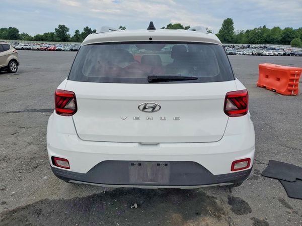 2021 HYUNDAI VENUE