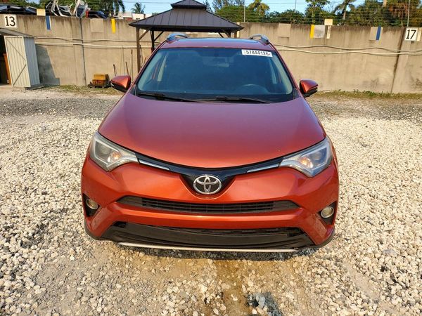 2016 TOYOTA RAV4