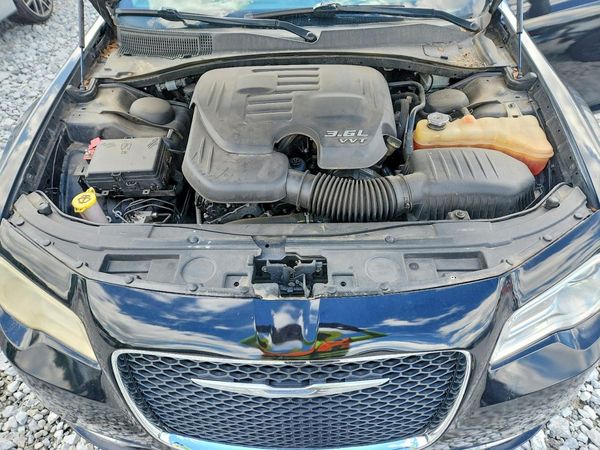 2016 CHRYSLER 300 Limited