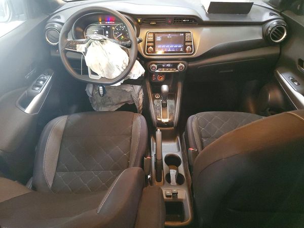 2019 NISSAN KICKS
