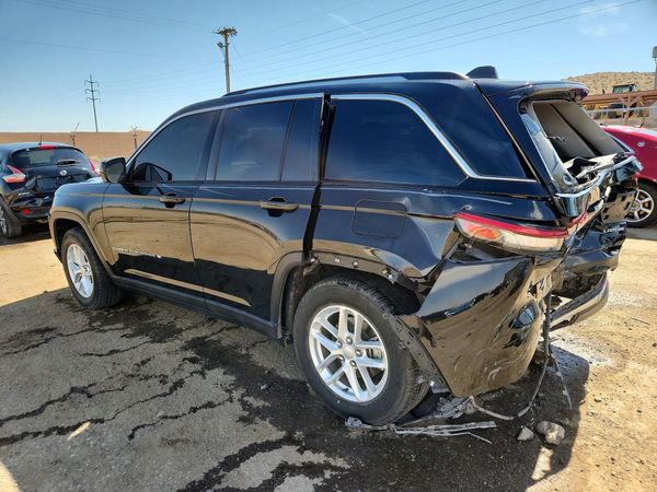 2023 JEEP GRAND CHEROKEE LAREDO 4X4