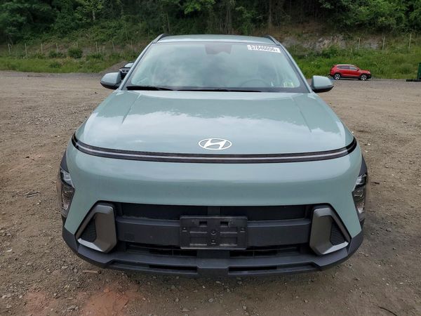 2024 HYUNDAI KONA SE