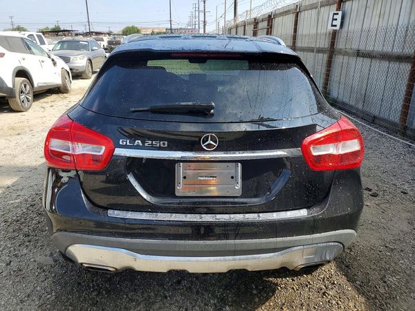 2020 MERCEDES-BENZ GLA GLA250