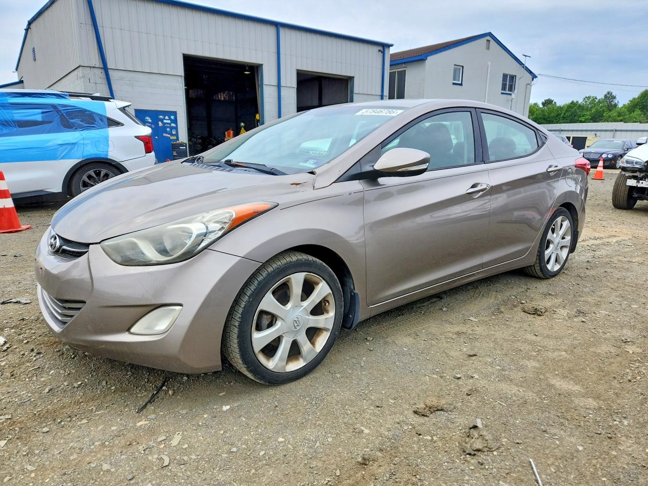 2013 HYUNDAI ELANTRA