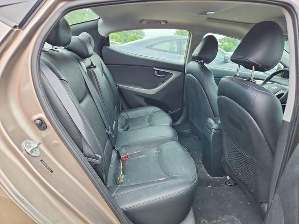 2013 HYUNDAI ELANTRA