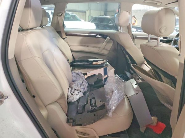 2012 AUDI Q7 Premium Plus