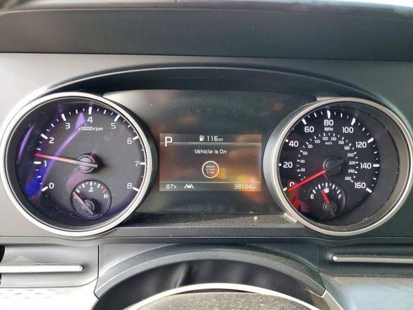 2024 KIA CARNIVAL LX, LX Seat Package