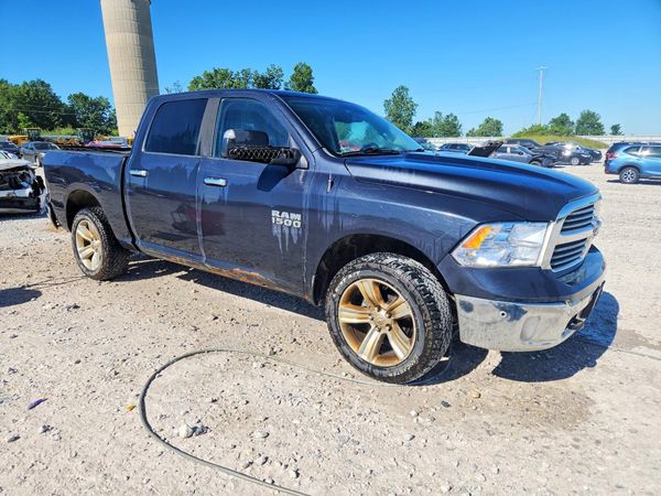 2014 RAM 1500 SLT
