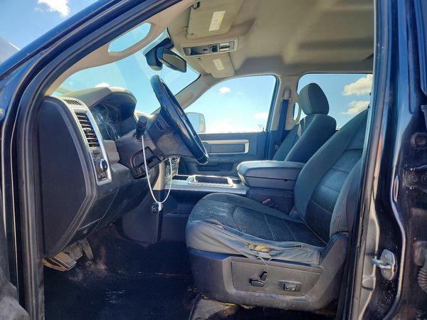 2014 RAM 1500 SLT