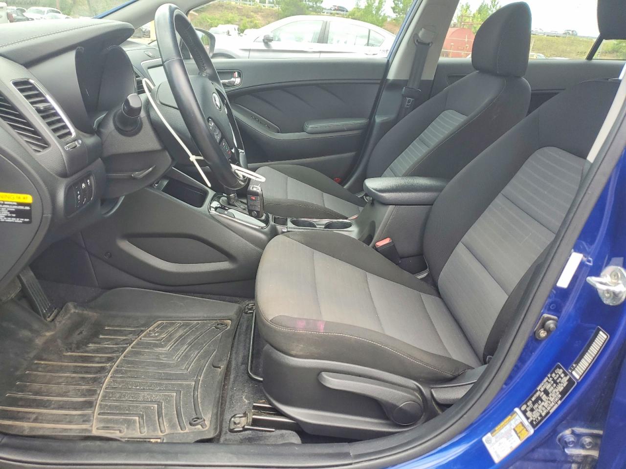 2017 KIA FORTE LX Popular, S