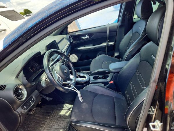 2021 KIA FORTE GT Line