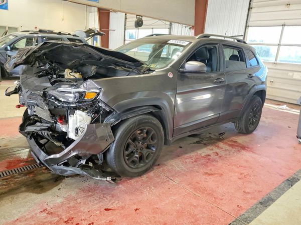2019 JEEP CHEROKEE TRAILHAWK 4X4