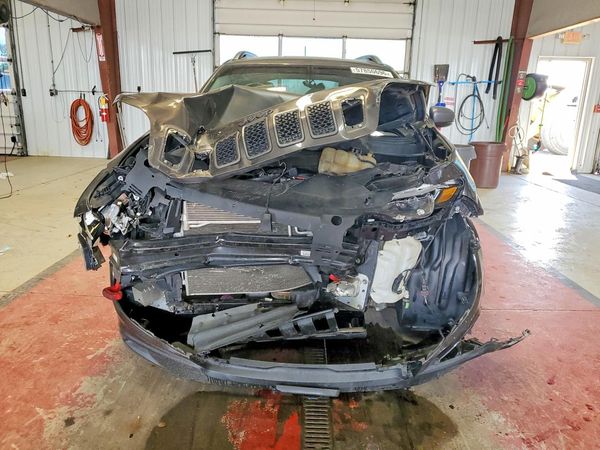 2019 JEEP CHEROKEE TRAILHAWK 4X4