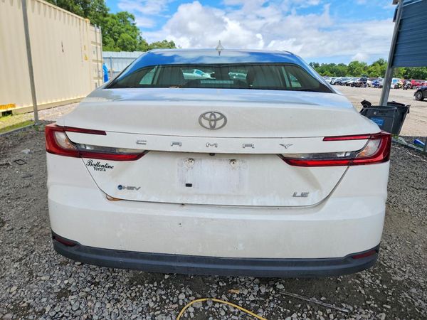 2025 TOYOTA CAMRY