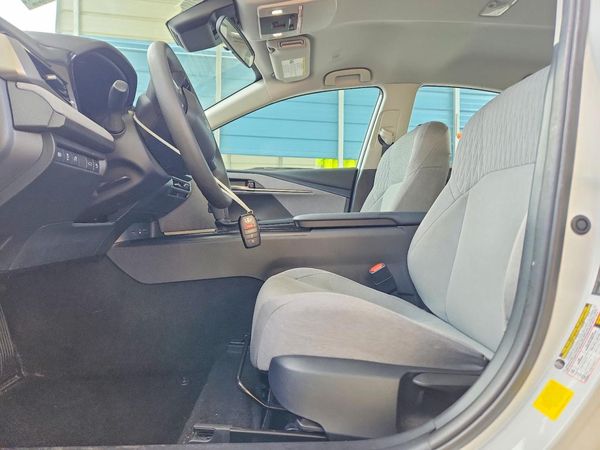 2025 TOYOTA CAMRY