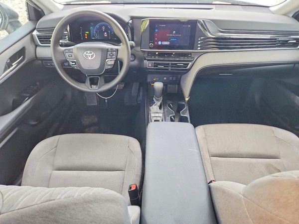 2025 TOYOTA CAMRY