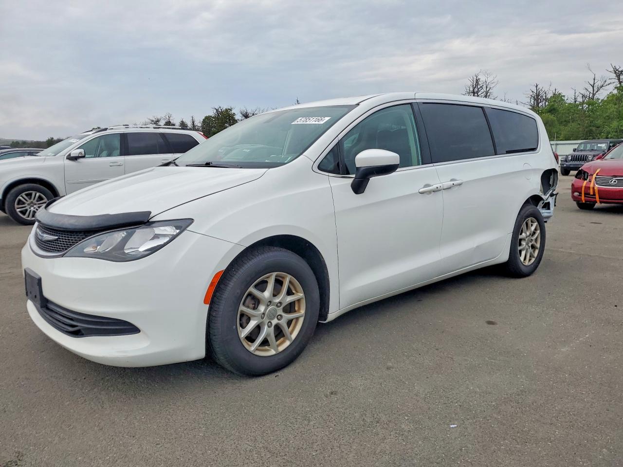 2020 CHRYSLER VOYAGER
