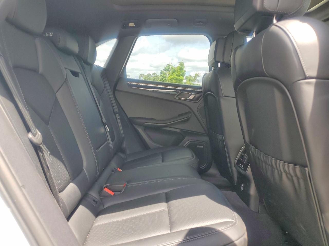 2026 PORSCHE MACAN Macan, Macan T