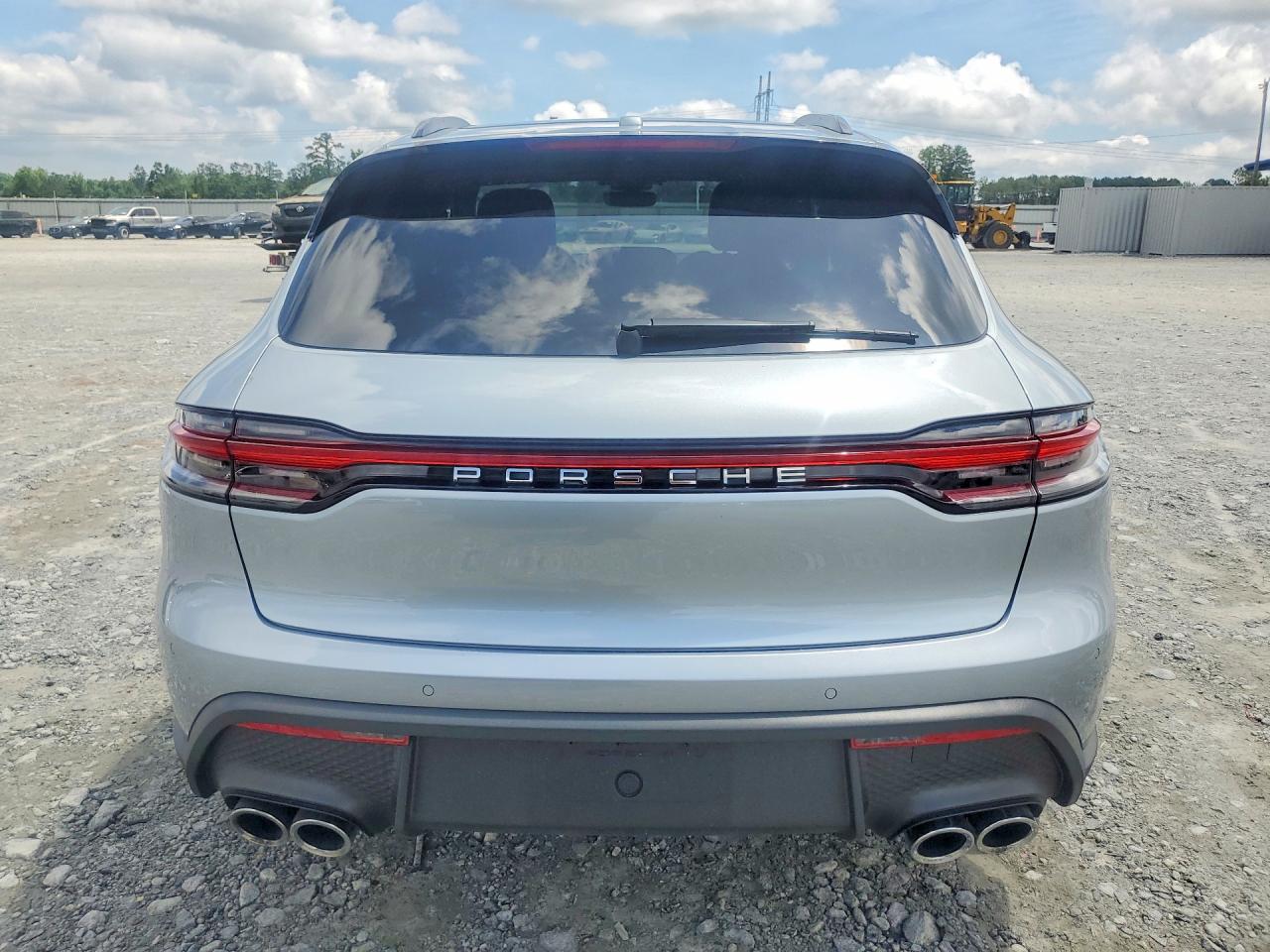 2026 PORSCHE MACAN Macan, Macan T
