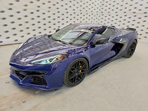 2025 CHEVROLET CORVETTE — DSFA — Front 3/4