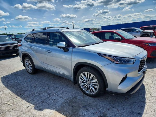 2023 TOYOTA HIGHLANDER